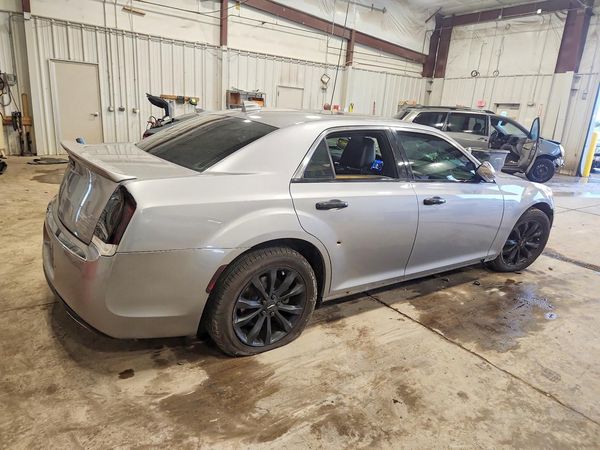 2017 CHRYSLER 300 300C
