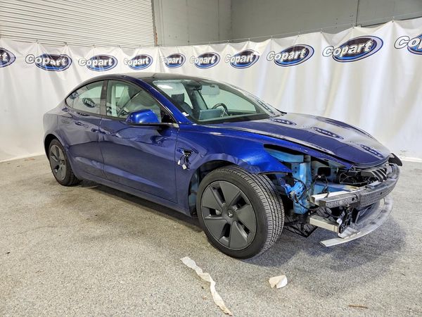 2022 TESLA MODEL 3