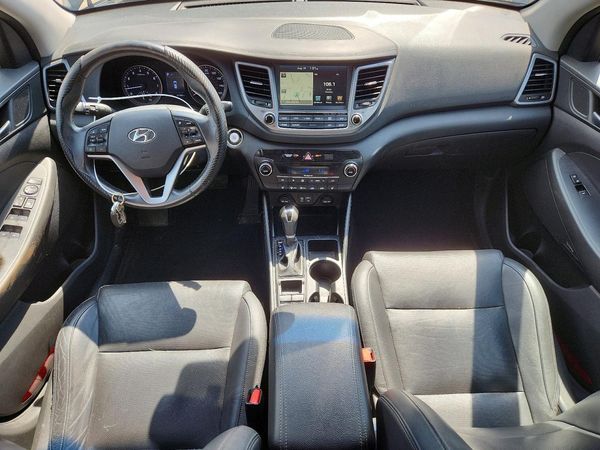 2017 HYUNDAI TUCSON