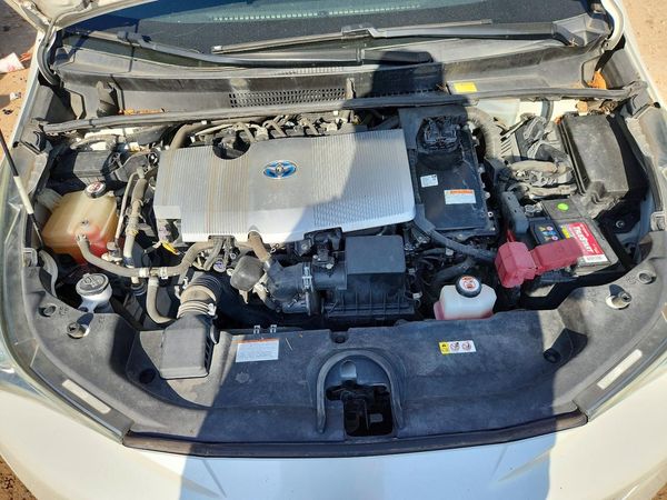 2017 TOYOTA PRIUS