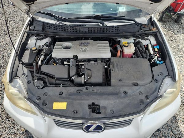 2013 LEXUS CT 200h