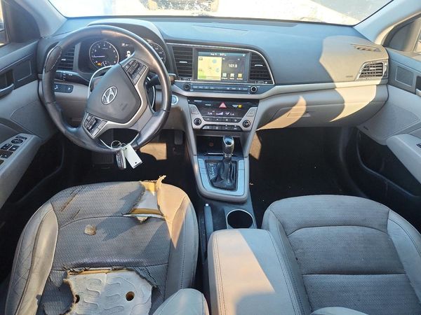 2017 HYUNDAI ELANTRA