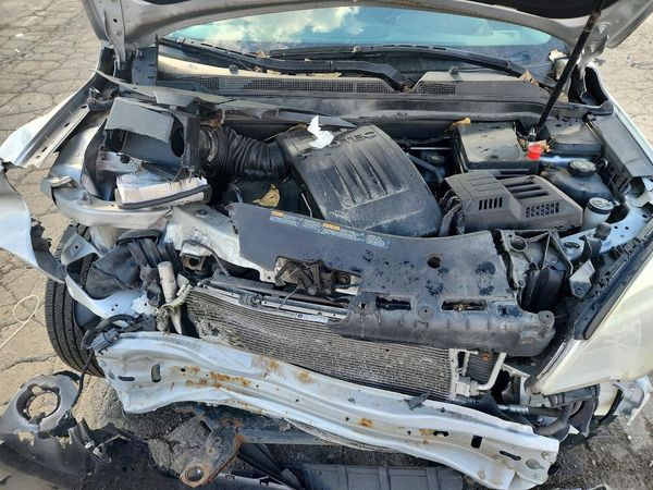 2013 CHEVROLET EQUINOX 1LT — Engine bay