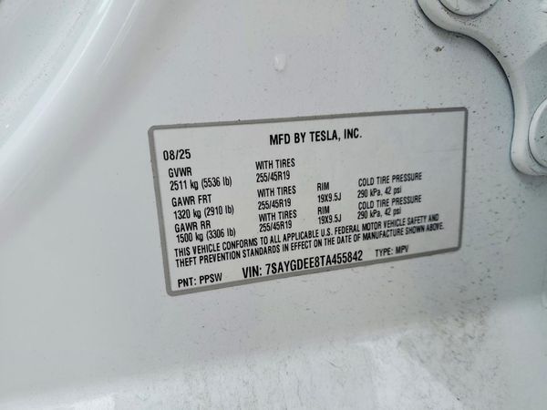 2026 TESLA MODEL Y