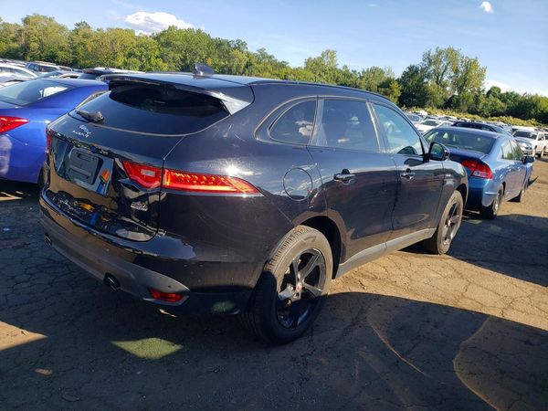 2018 JAGUAR F-PACE
