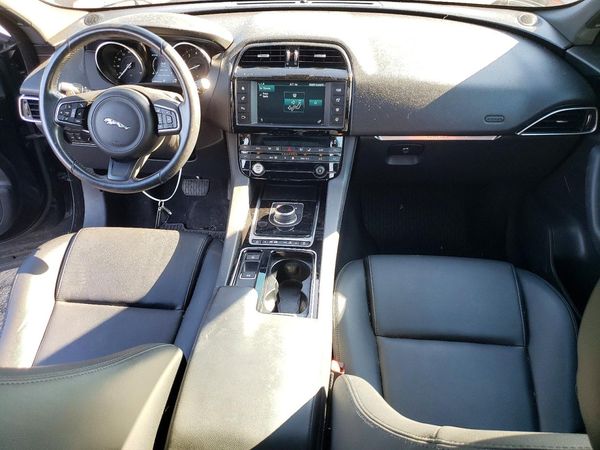 2018 JAGUAR F-PACE