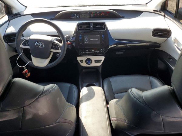 2017 TOYOTA PRIUS One/Two