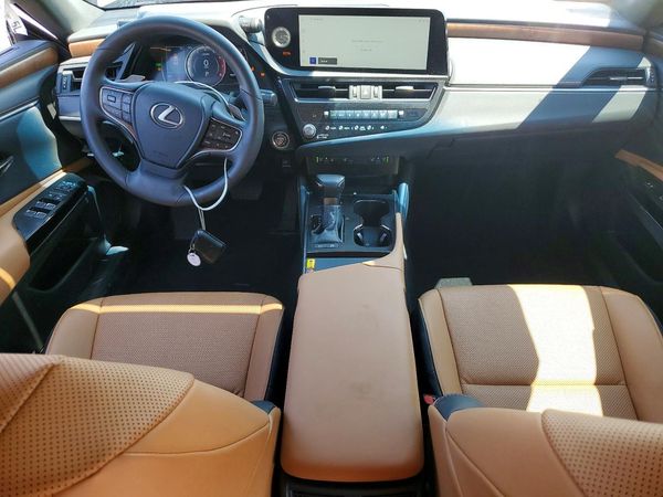 2023 LEXUS ES 300H