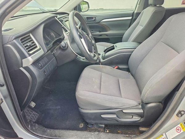 2018 TOYOTA HIGHLANDER LE/LE Plus