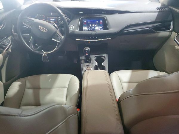 2023 CADILLAC XT4 Luxury