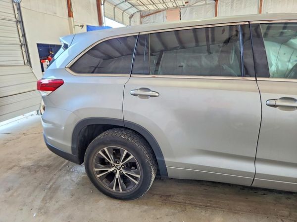 2018 TOYOTA HIGHLANDER