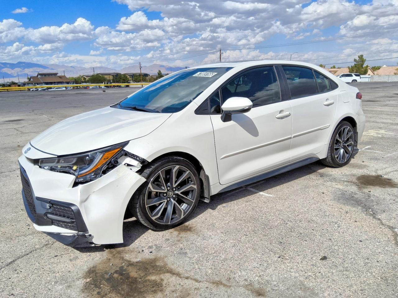 2021 TOYOTA COROLLA XSE — Front 3/4