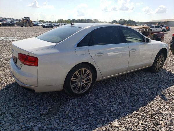 2014 AUDI A8