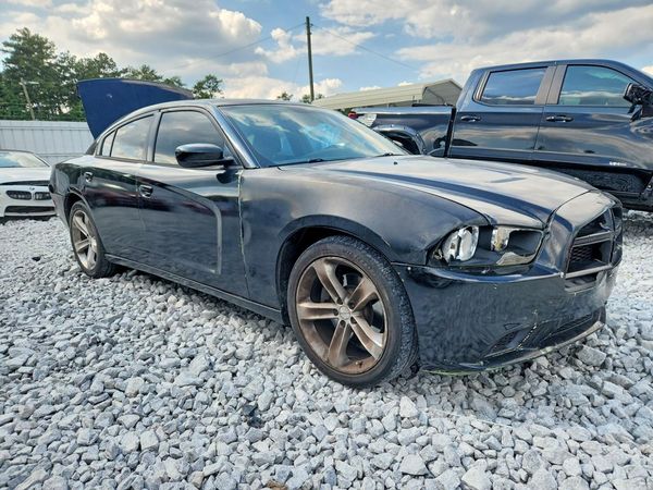 2013 DODGE CHARGER