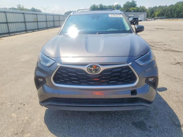 2021 TOYOTA HIGHLANDER