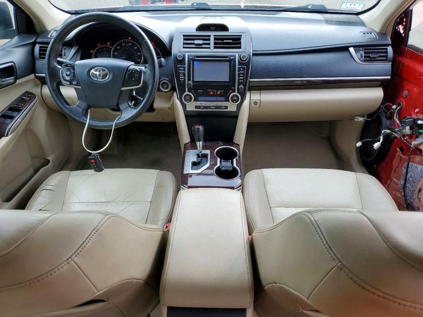 2012 TOYOTA CAMRY