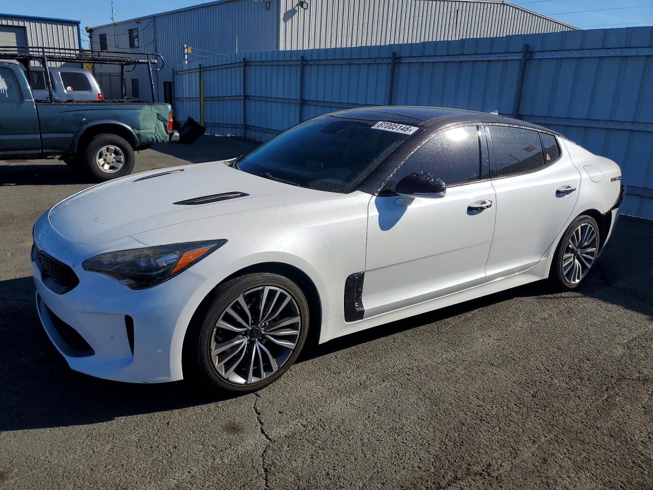 2018 KIA STINGER Premium