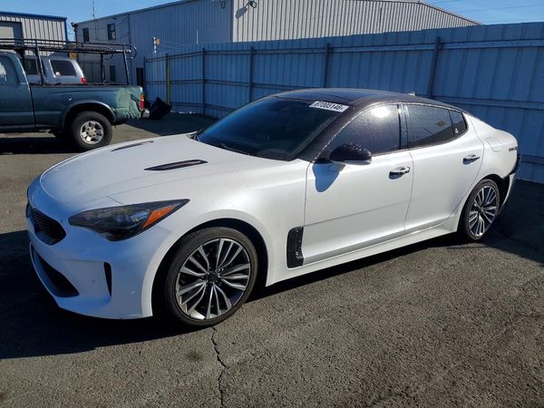 2018 KIA STINGER Premium