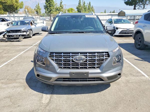2025 HYUNDAI VENUE SEL, Limited