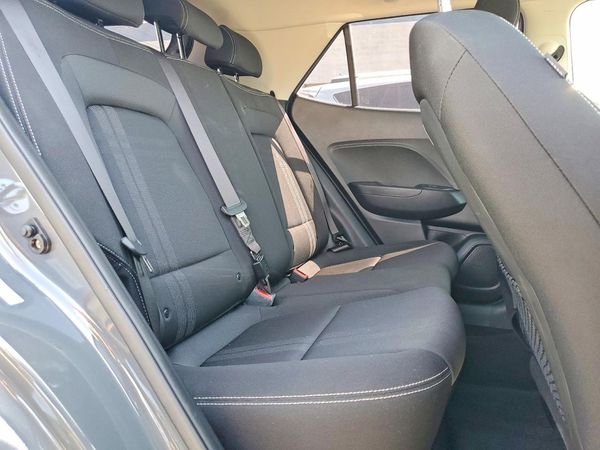 2025 HYUNDAI VENUE SEL, Limited
