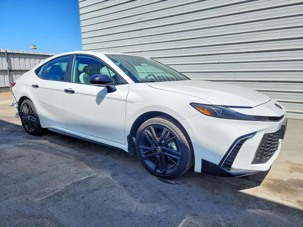2026 TOYOTA CAMRY