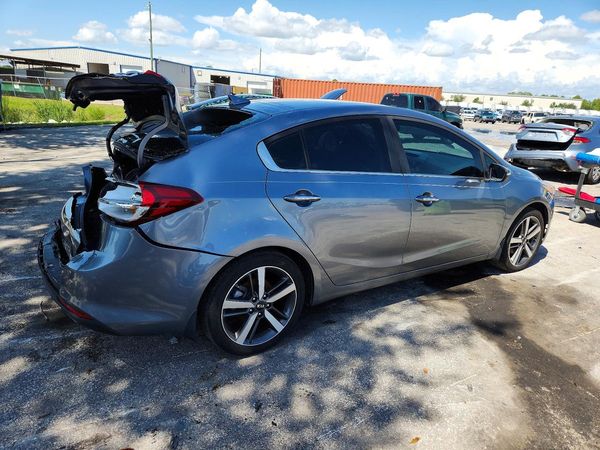2017 KIA FORTE EX
