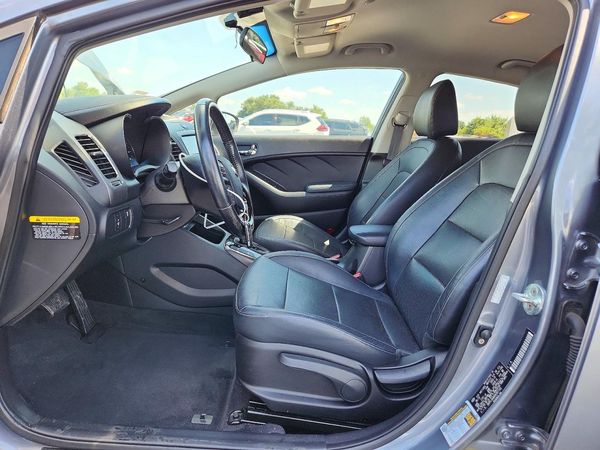 2017 KIA FORTE EX