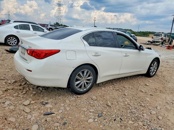 2016 INFINITI Q50