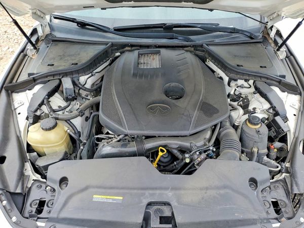 2016 INFINITI Q50