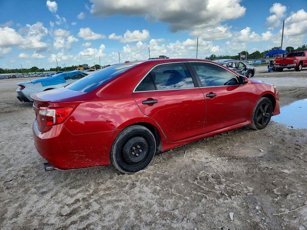 2013 TOYOTA CAMRY