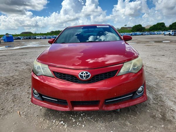 2013 TOYOTA CAMRY