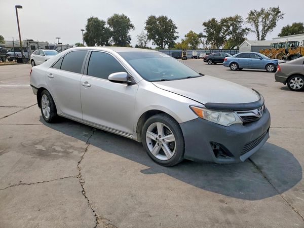 2012 TOYOTA CAMRY