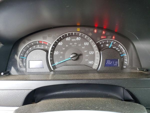2012 TOYOTA CAMRY