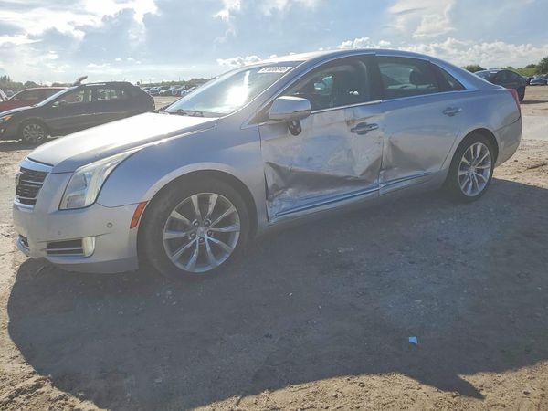 2017 CADILLAC XTS Luxury