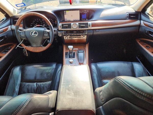 2014 LEXUS LS 460
