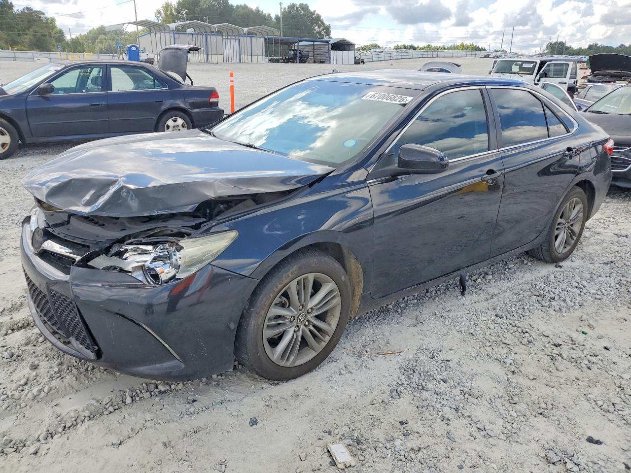 2016 TOYOTA CAMRY