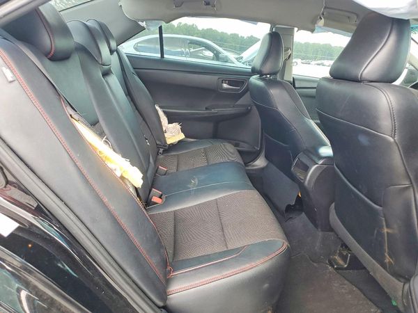 2016 TOYOTA CAMRY