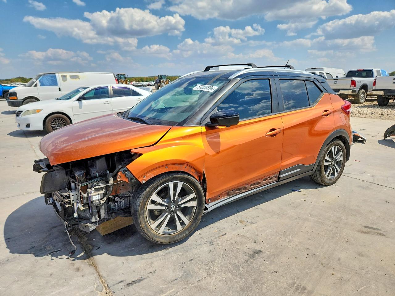 2020 NISSAN KICKS
