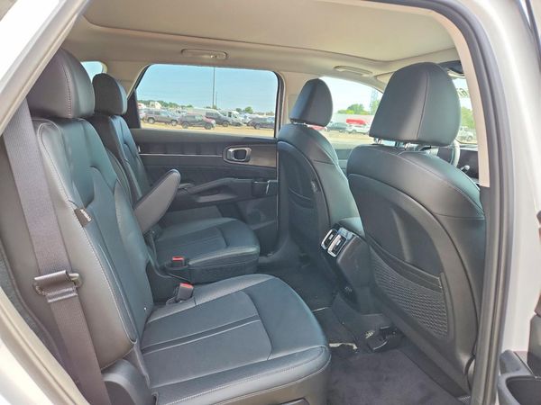 2025 KIA SORENTO