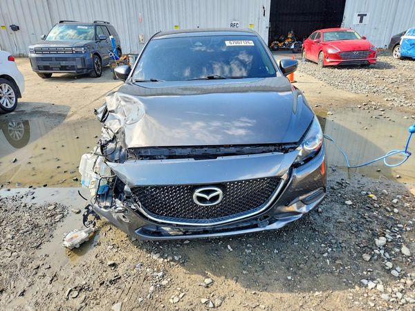 2018 MAZDA 3