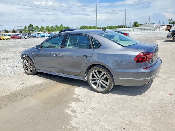 2018 VOLKSWAGEN PASSAT