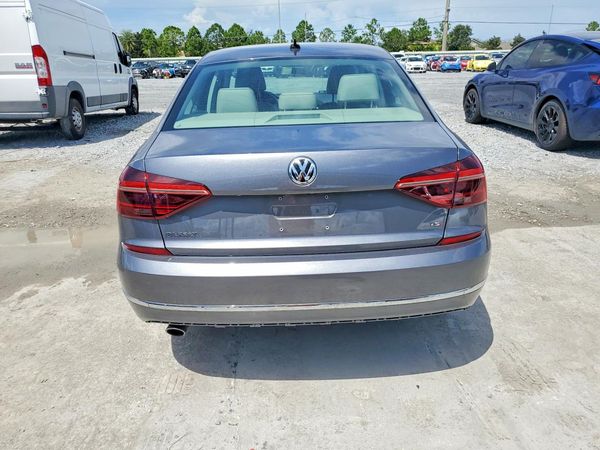 2018 VOLKSWAGEN PASSAT