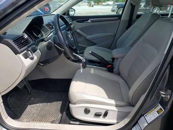 2018 VOLKSWAGEN PASSAT