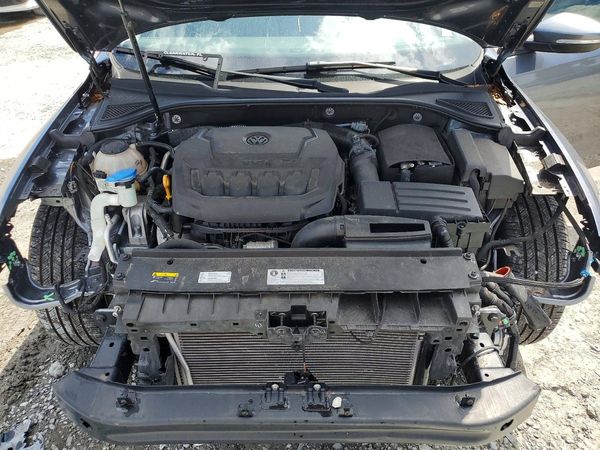 2018 VOLKSWAGEN PASSAT