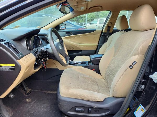 2013 HYUNDAI SONATA