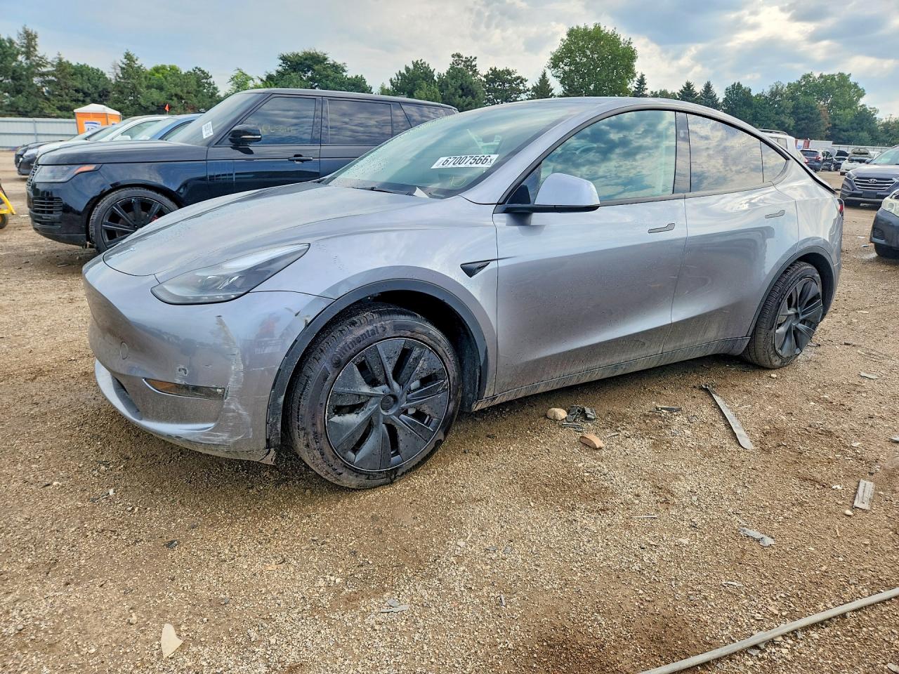 2025 TESLA MODEL Y