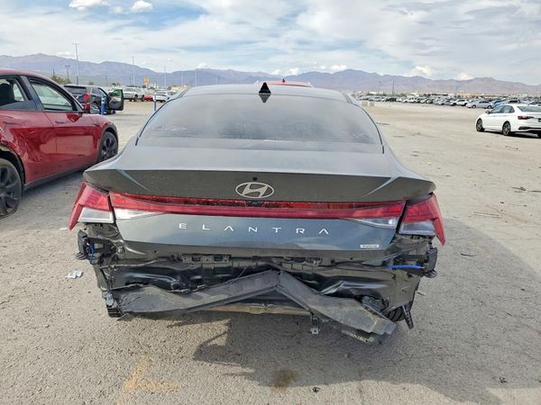 2025 HYUNDAI ELANTRA