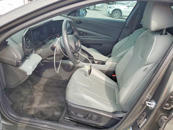 2025 HYUNDAI ELANTRA