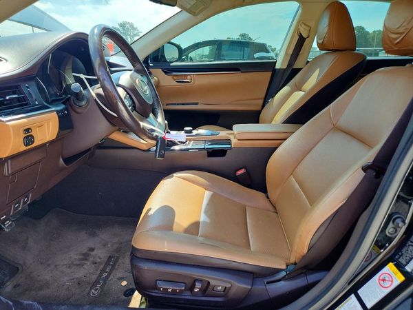 2016 LEXUS ES