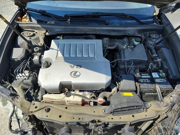 2016 LEXUS ES